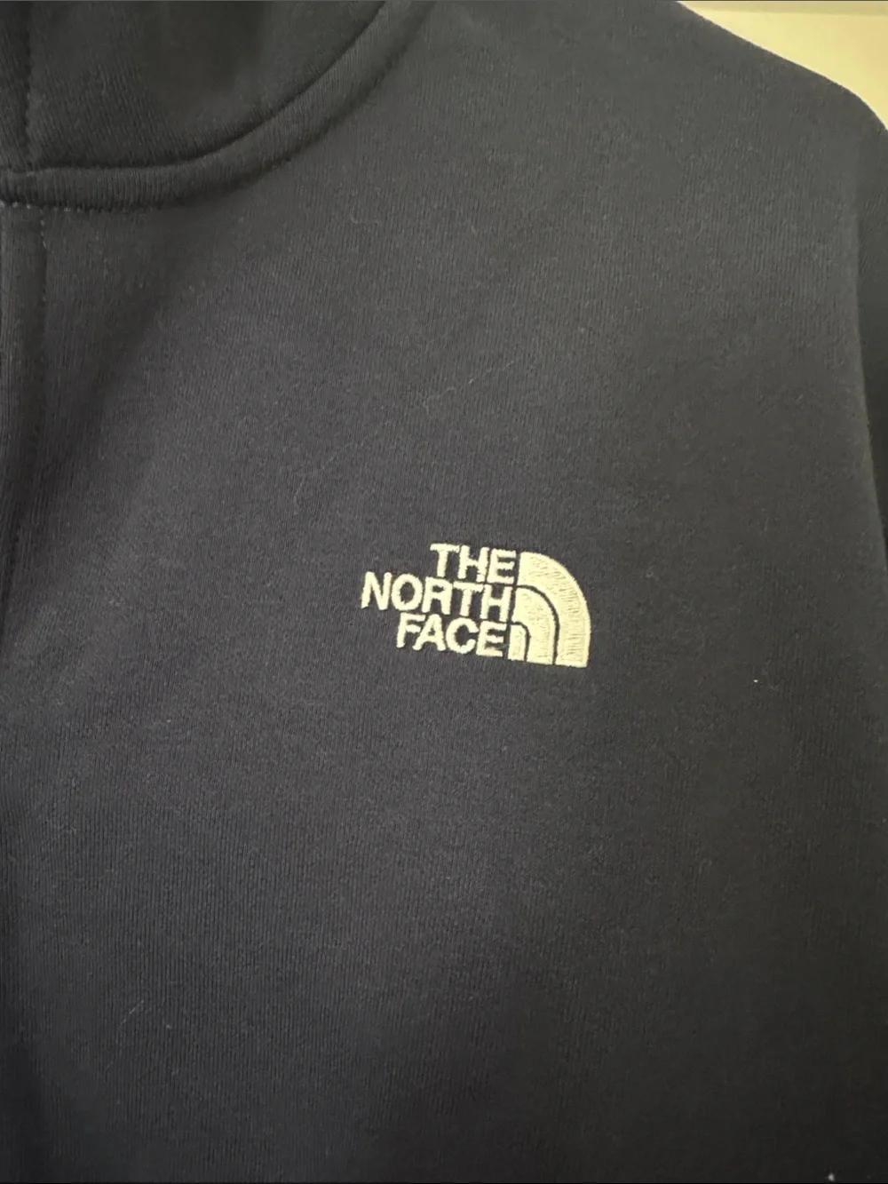 The North Face Men’s Navy quarter-Zip Pullover Sweater